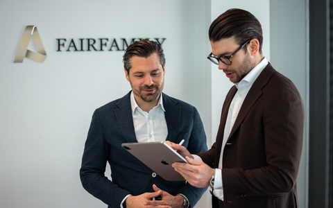 Ist Deutschland führungslos? Randolph Moreno Sommer und Felix Anrich verraten, wie sich die unzureichende Ausbildung von Führungskräften beheben lässt - Foto: presseportal.de