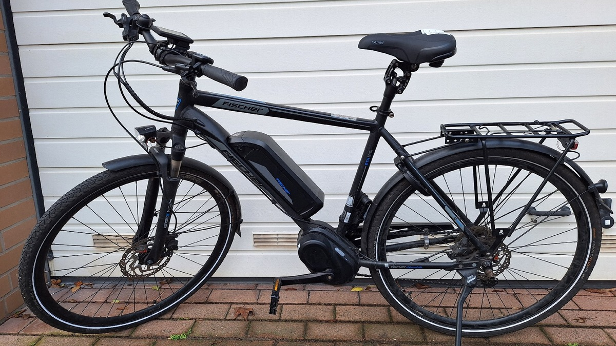 POL-OS: Georgsmarienhütte: Wem gehören diese Pedelecs? Polizei sucht Eigentümer - Foto: presseportal.de
