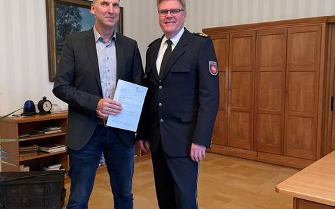 POL-OLD: +++ Polizeipräsident Andreas Sagehorn überträgt Arne Schmidt Dienstposten als Polizeivizepräsident +++ - Foto: presseportal.de