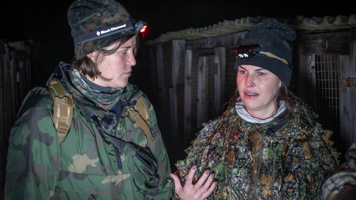 Podcasterin und Comedienne Ines Anioli rettet zusammen mit ANINOVA Tiere aus polnischer Pelzfarm - Foto: presseportal.de