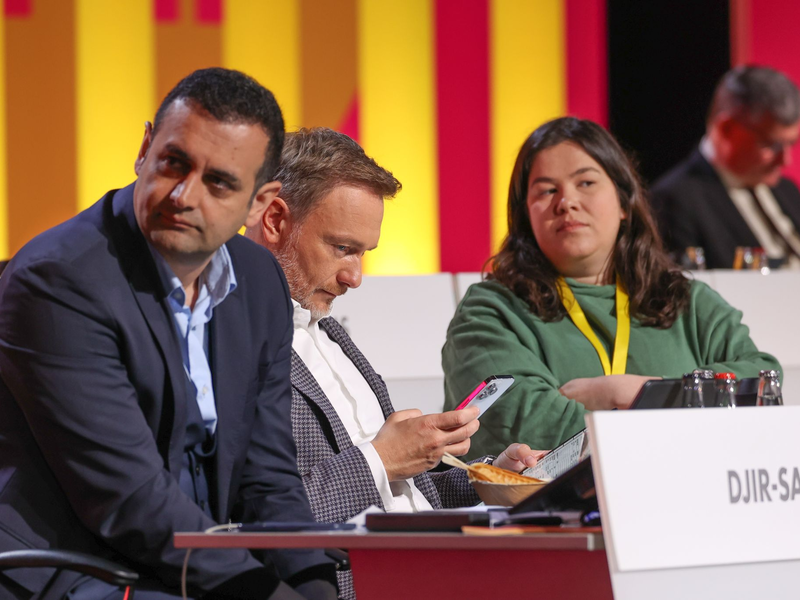 Abschluss FDP-Bundesparteitag - Foto: Joerg Carstensen/dpa