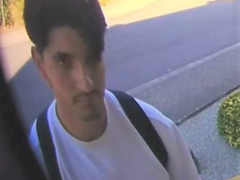 POL-SL: Nach Einbruchsversuch in St. Ingbert-Rohrbach im September / Polizei fahndet mit Lichtbildern nach einem Tatverdächtigen - Foto: presseportal.de