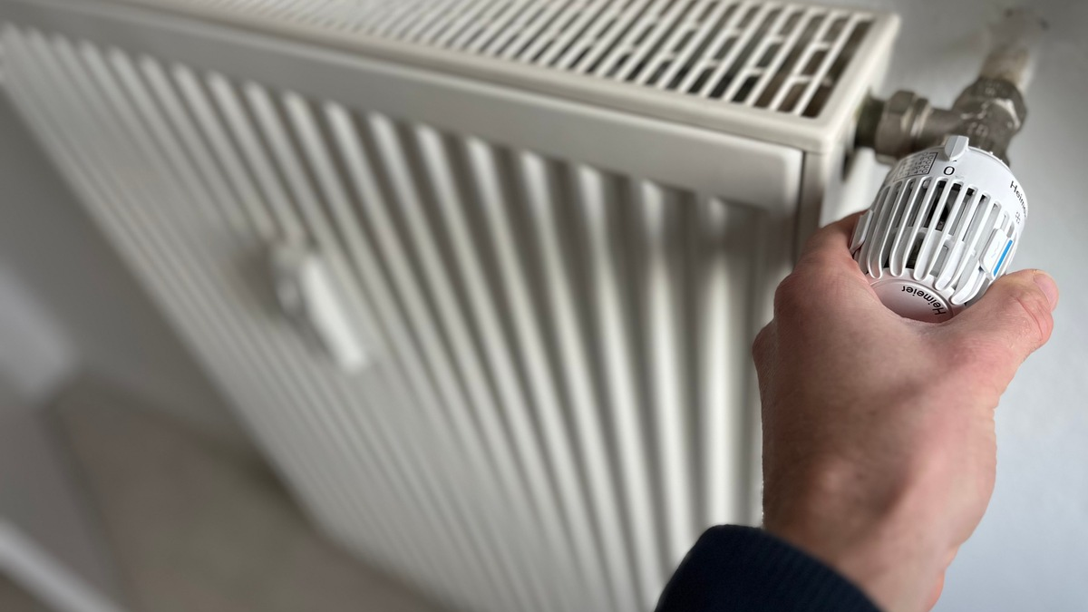 Techem Umfrage: Mildes Oktoberwetter sorgt erneut für Zurückhaltung beim Heizen - Foto: presseportal.de