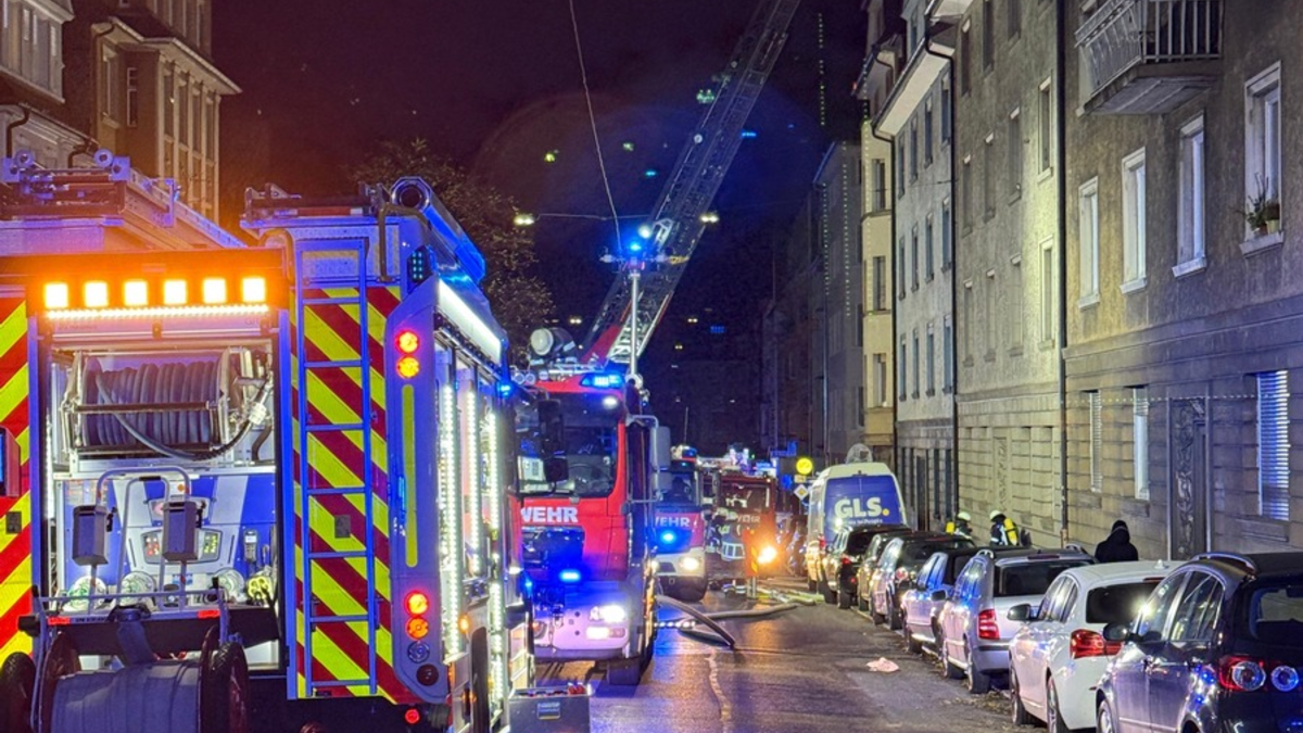 FW Pforzheim: Drei Verletzte bei Wohnungsbrand in Pforzheim - Foto: presseportal.de