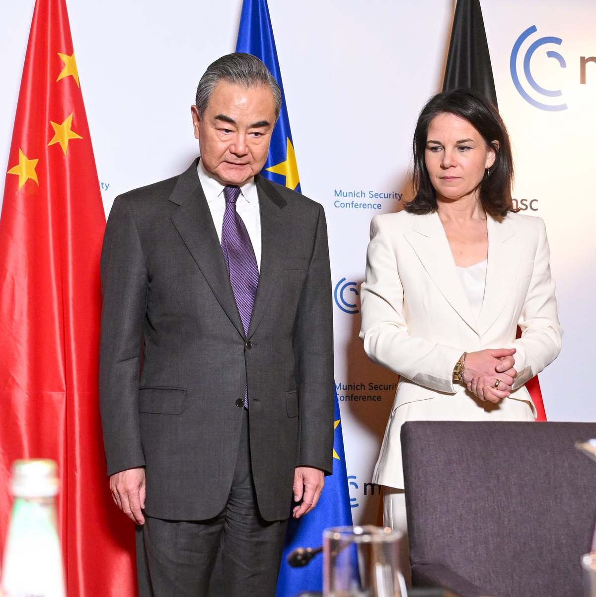 An diesem Montag trifft die deutsche Außenministerin Annalena Baerbock (Grüne) zum dritten Mal in diesem Jahr mit ihrem chinesischen Kollegen Wang Yi zusammen. Wieder werden Konfliktthemen die Gesprächsagenda bestimmen. - Foto: Tobias Hase/dpa