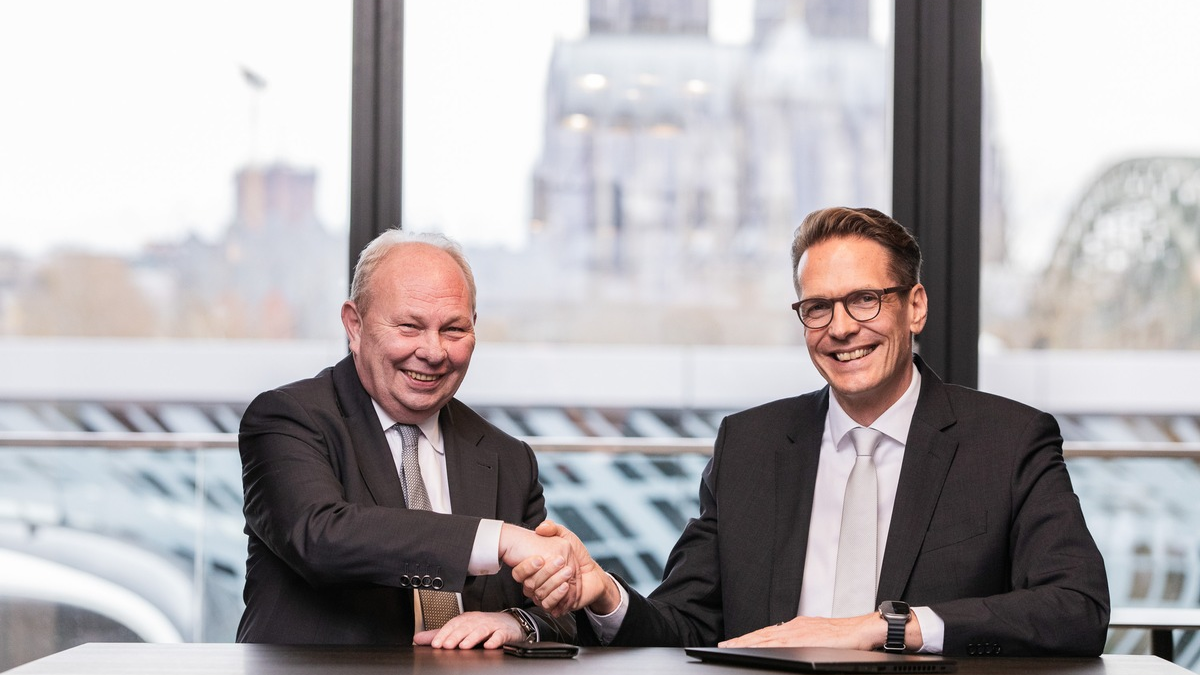 Generationenwechsel im DEVK-Vorstand - Foto: presseportal.de