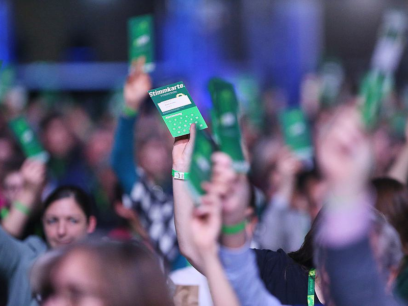 Abstimmung auf Grünen-Parteitag (Archiv) - Foto: über dts Nachrichtenagentur
