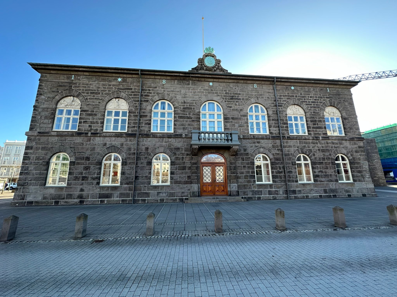 Die isländische Flagge. (Archivbild) - Foto: Steffen Trumpf/dpa