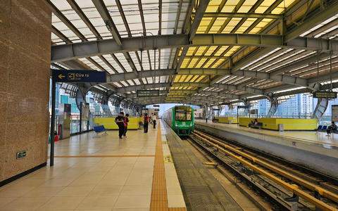 Für Touristen wird die geplante Hochgeschwindigkeitsstrecke eine echte Alternative zum Flug sein. - Foto: Bac Pham/dpa