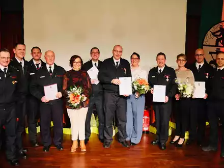 FW-GL: Jubilarenehrung der Feuerwehr Bergisch Gladbach - Foto: presseportal.de