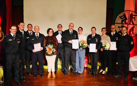 FW-GL: Jubilarenehrung der Feuerwehr Bergisch Gladbach - Foto: presseportal.de