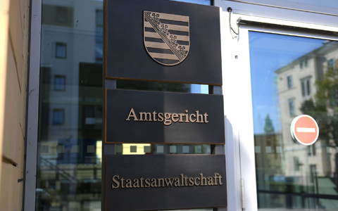 Der Diebstahl von Affendame Ruma aus dem Leipziger Zoo wird am Donnerstag am Amtsgericht Chemnitz verhandelt (Symbolfoto) - Foto: Hendrik Schmidt/dpa-Zentralbild/dpa Der Diebstahl von Affendame Ruma aus dem Leipziger Zoo wird am Donnerstag am Amtsgericht Chemnitz verhandelt (Symbolfoto) - Foto: Hendrik Schmidt/dpa-Zentralbild/dpa