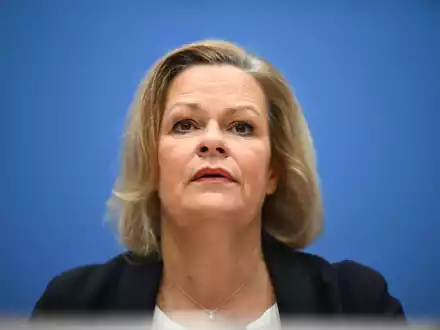 Die Innenministerin ist besorgt. (Archivbild) - Foto: Sebastian Gollnow/dpa