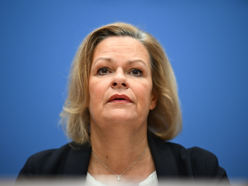 Die Innenministerin ist besorgt. (Archivbild) - Foto: Sebastian Gollnow/dpa