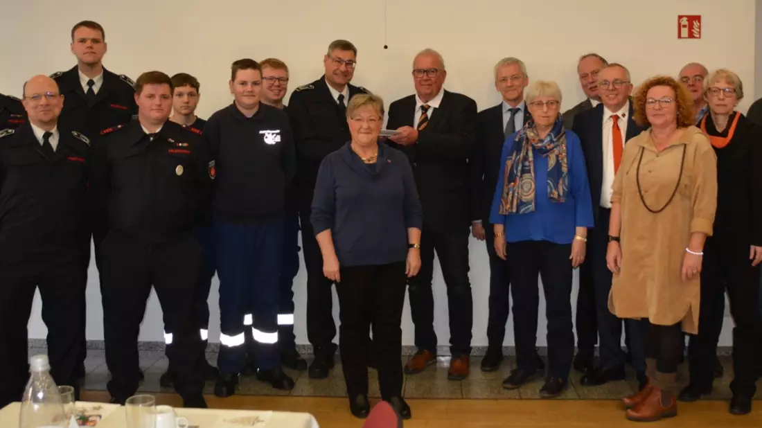 FW-KLE: Feuerwehr Kleve erhält Karl-und-Maria-Kisters-Preis - Bild: presseportal.de