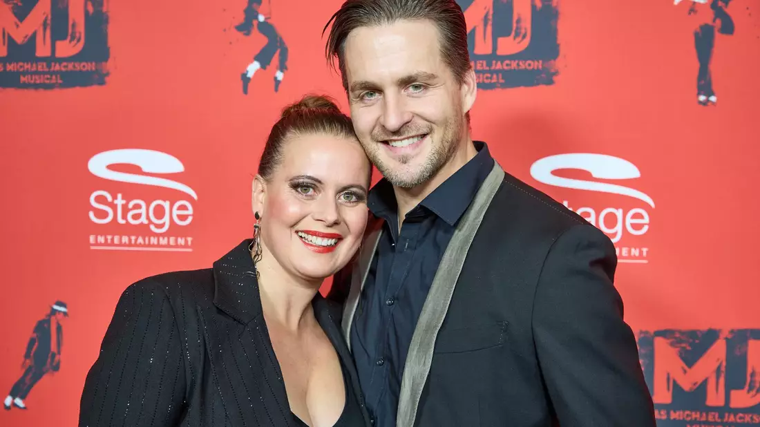 Auch Pascal Hens, ehemaliger Handballspieler, war unter den Gästen. - Bild: Georg Wendt/dpa
