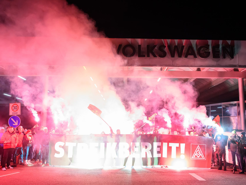 Mit dem Ausstand will die Gewerkschaft in dem Streit um milliardenschwere Einschnitte den Druck erhöhen. (Archivbild) - Foto: Hendrik Schmidt/dpa