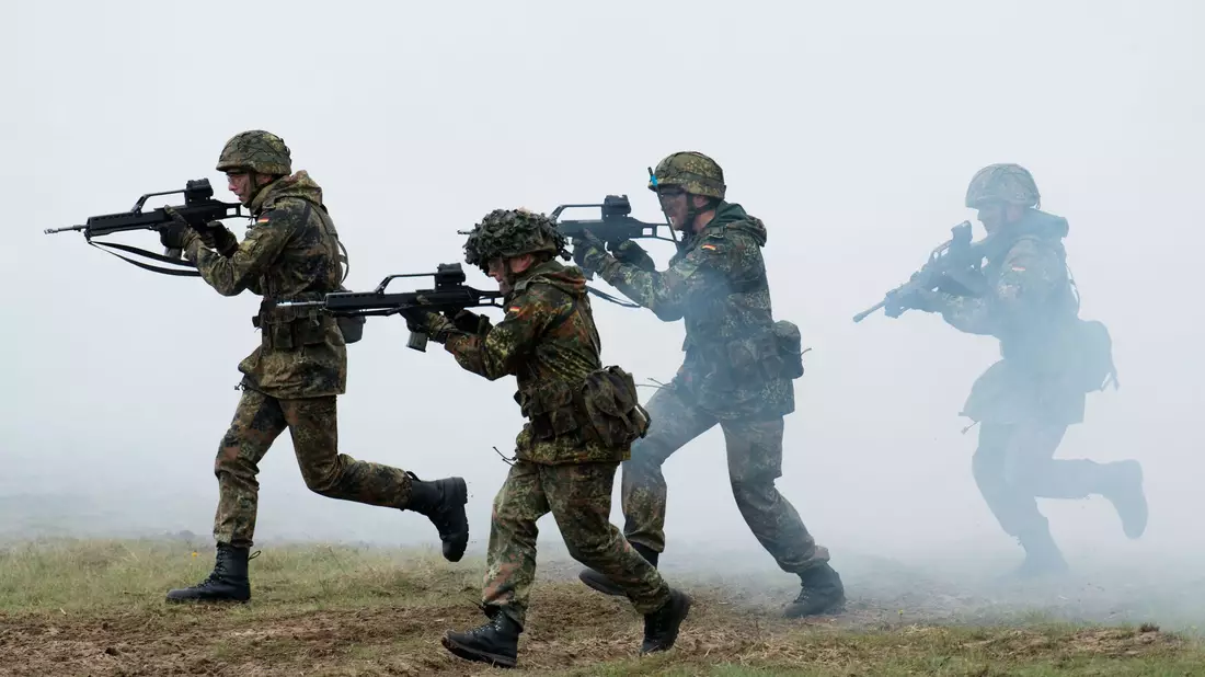 Die neue EU-Außenbeauftragte Kaja Kallas hält den Einsatz europäischer Friedenssoldaten in der Ukraine für möglich. (Symbolbild) - Bild: Stefan Sauer/dpa-Zentralbild/dpa