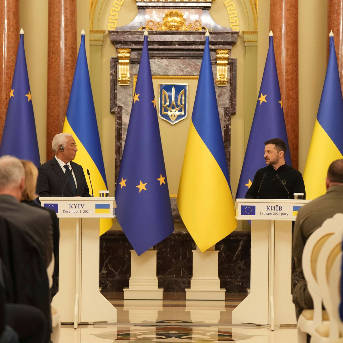 Symbolischer EU-Besuch am ersten Tag im Amt. - Foto: Evgeniy Maloletka/AP/dpa