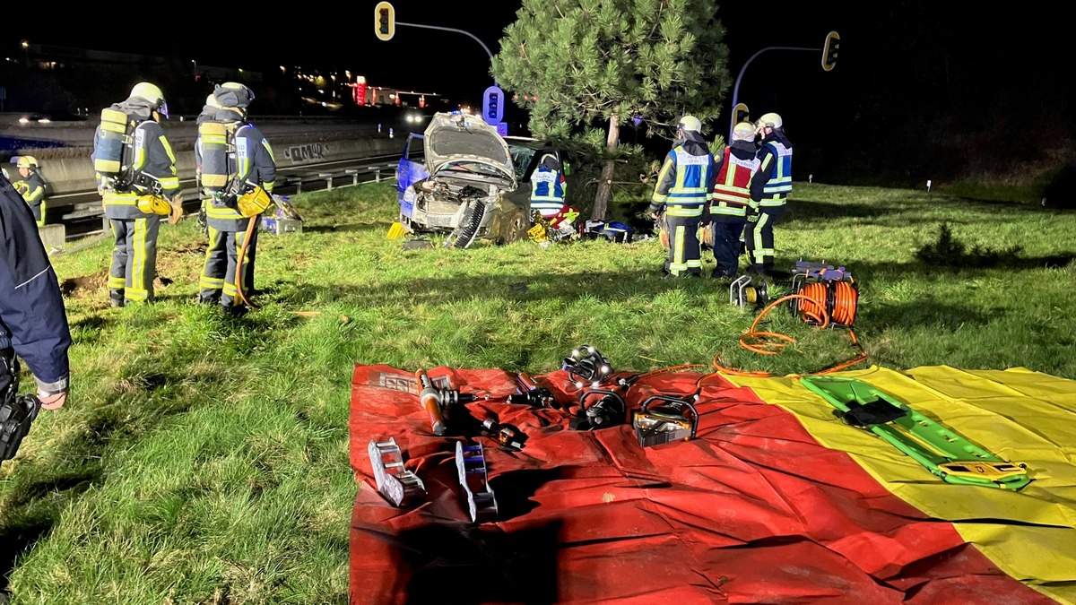 FW-BO: Verkehrsunfall auf der BAB 40 - Foto: presseportal.de