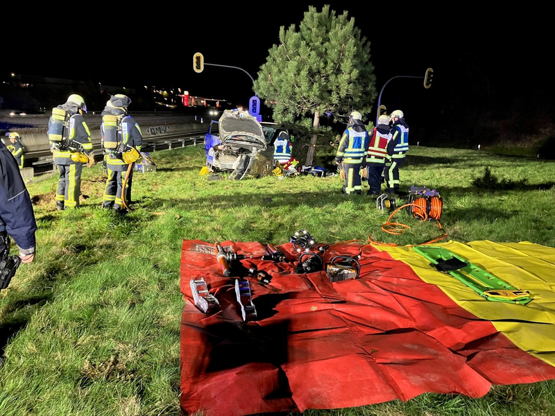 FW-BO: Verkehrsunfall auf der BAB 40 - Foto: presseportal.de