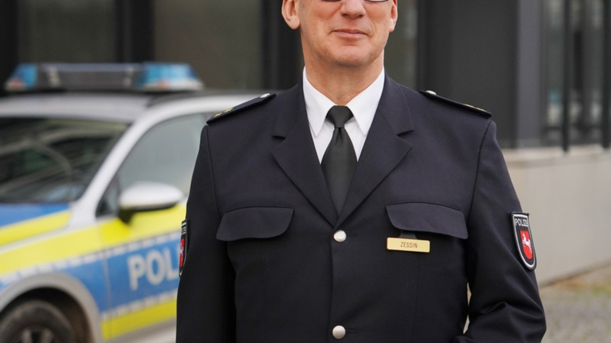 POL-H: Polizeioberrat Bernd Zessin übernimmt die Leitung des Polizeikommissariats Hannover-Lahe - Foto: presseportal.de