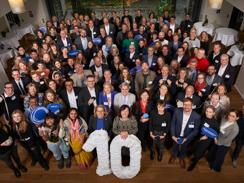 10 Jahre Textilbündnis - Gemeinsames Engagement für nachhaltige und gerechte Lieferketten - Foto: presseportal.de