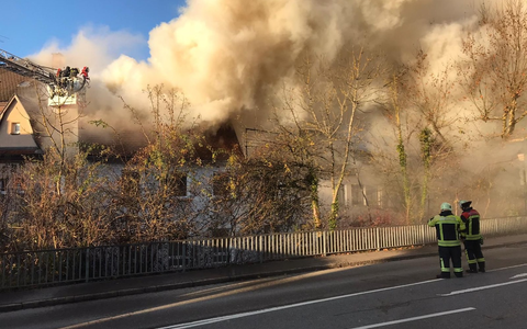 LRA-Ravensburg: Großbrand in der Innenstadt von Weingarten - Foto: presseportal.de