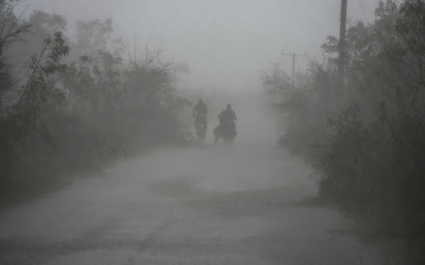 Hurrikane treffen jeden Sommer die US-Ostküste und die Karibik. Dieses Jahr waren die Schäden laut Munich Re einmal mehr überdurchschnittlich hoch. (Archivbild) - Foto: Ramon Espinosa/AP Hurrikane treffen jeden Sommer die US-Ostküste und die Karibik. Dieses Jahr waren die Schäden laut Munich Re einmal mehr überdurchschnittlich hoch. (Archivbild) - Foto: Ramon Espinosa/AP