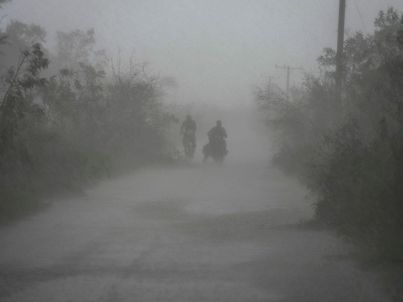 Hurrikane treffen jeden Sommer die US-Ostküste und die Karibik. Dieses Jahr waren die Schäden laut Munich Re einmal mehr überdurchschnittlich hoch. (Archivbild) - Foto: Ramon Espinosa/AP