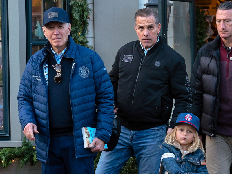 Der scheidende US-Präsident Biden hat entgegen vorheriger Aussagen seinen Sohn Hunter nun doch begnadigt. - Foto: Jose Luis Magana/AP/dpa