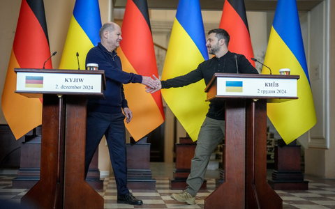 Selenskyj bedankte sich beim Kanzler und ganz Deutschland. - Foto: Kay Nietfeld/dpa