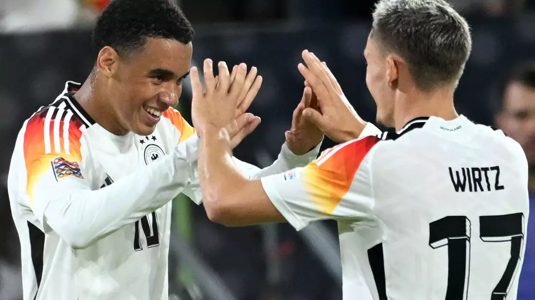 Verstehen sich in der Nationalelf: Bayerns Jamal Musiala und Leverkusens Florian Wirtz verkörpern beide Weltklasse. - Bild: Fabian Strauch/dpa