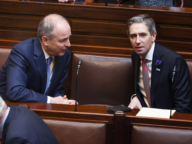 Die Parteien von Simon Harris und Micheál Martin wollen ihre Zusammenarbeit fortsetzen. (Archivbild) - Foto: ---/Maxwell Photography/Press Association/dpa