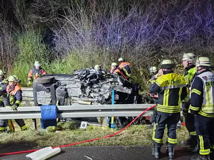 FW Königswinter: E-Call-System rettet Frau bei Verkehrsunfall auf A 3 das Leben - Foto: presseportal.de