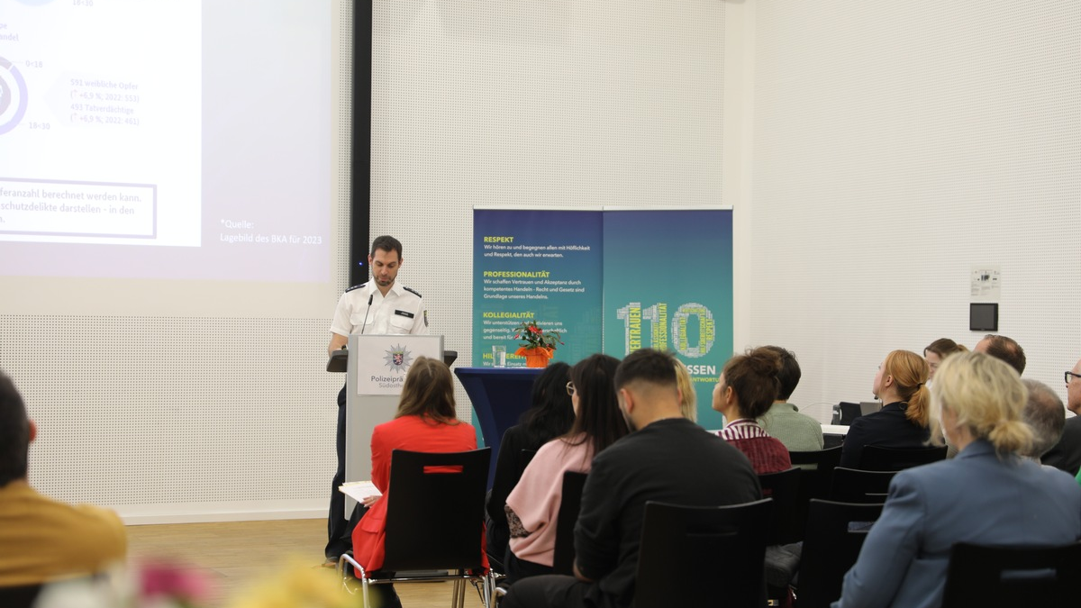 POL-OF: Polizei zieht mit seinen Netzwerkpartnern an einem Strang und setzt ein Zeichen gegen Gewalt an Frauen - Foto: presseportal.de