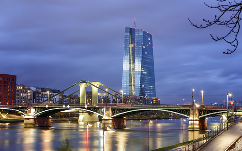 Zentralbank - Foto: @ultraform