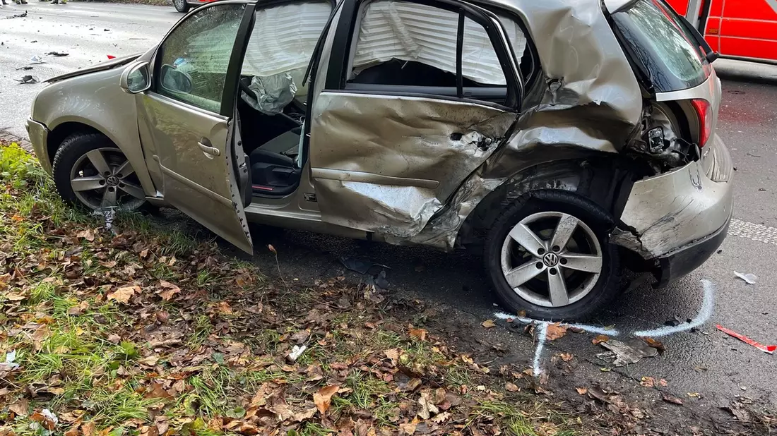 POL-DU: Alt-Homberg: Autofahrerin nach Zusammenstoß schwer verletzt - Bild: presseportal.de