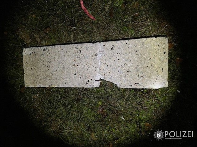 POL-PPWP: Verlorene Ladung sorgt für Verkehrsunfall - Foto: presseportal.de