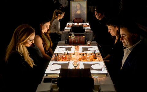 Sieben Gänge, sieben Künstler: Die Dinnershow 7 Paintings begeistert nun bundesweit - Foto: presseportal.de