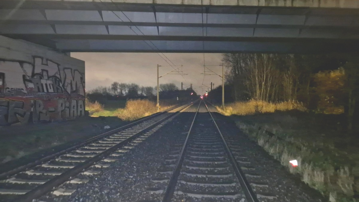 BPOL-HB: Unbekannte bereiten mehrere Hindernisse im Gleis - Foto: presseportal.de