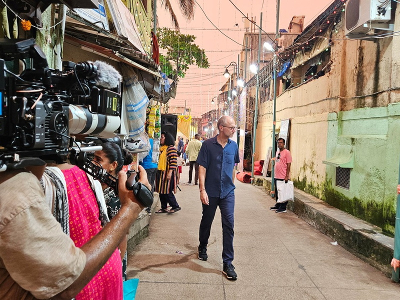 „Die neuen Maharadschas“: ARD-Südasienkorrespondent Andreas Franz trifft Indiens Superreiche - Foto: presseportal.de