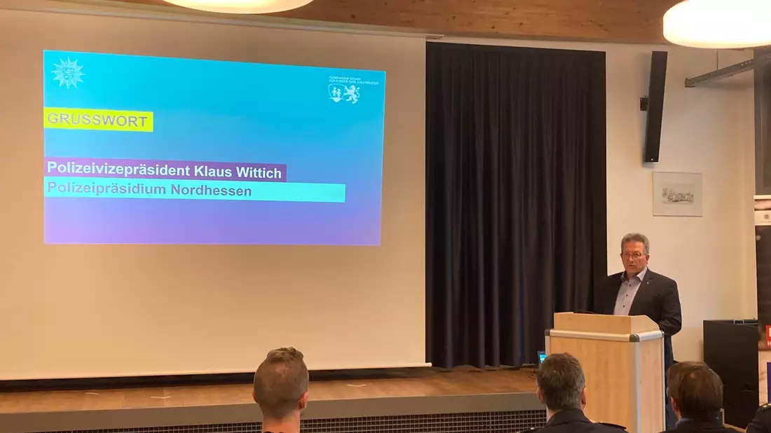 POL-ESW: Fachtag #Aktion Schutzschild in Eschweger Brüder-Grimm-Schule gut besucht - Bild: presseportal.de