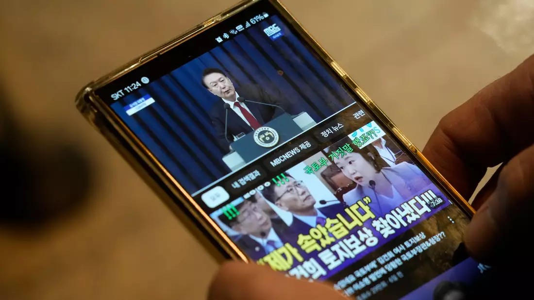 Das Verfassungsgericht hat am Freitag mit einer ersten Anhörung das Amtsenthebungsverfahren gegen Yoon begonnen. (Archivbild) - Bild: Ahn Young-joon/AP/dpa