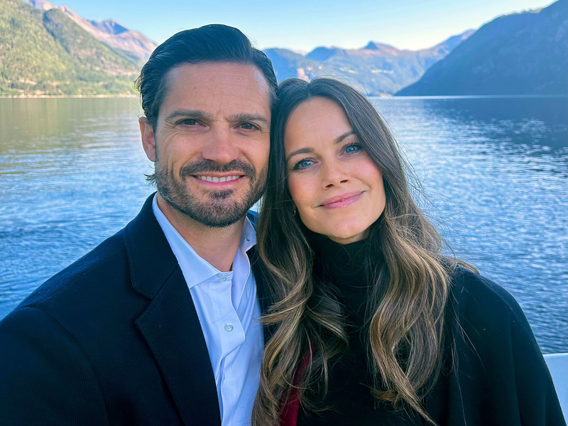 Carl Philip und Sofia sind seit 2015 verheiratet. (Archivbild) - Foto: -/Königlicher Hof von Schweden/dpa