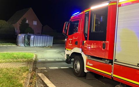 FW Sonsbeck: Verkehrsunfall mit drei Verletzten - Foto: presseportal.de