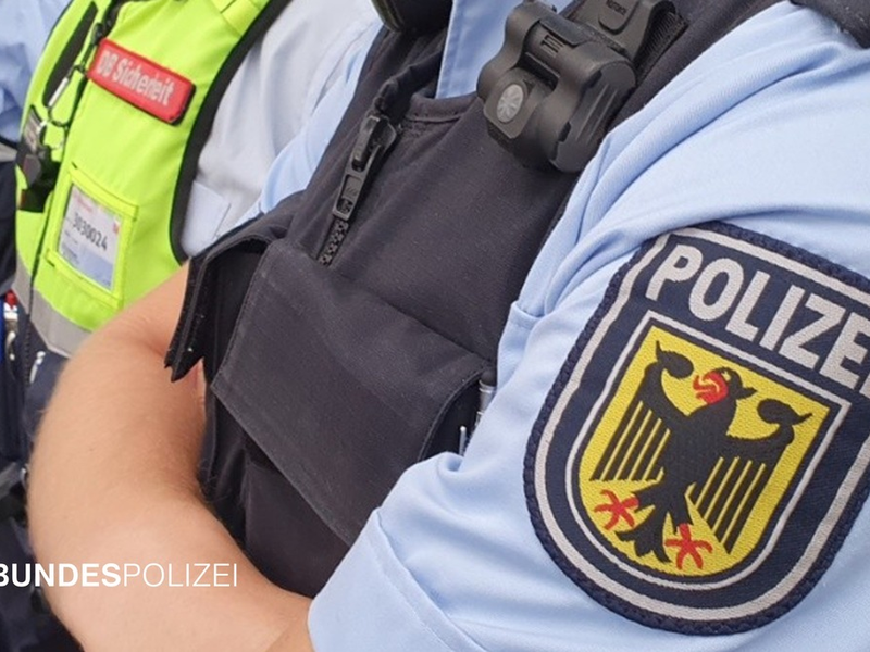 Bundespolizeidirektion München: Betrunkener bedroht Securities / Abgebrochene Flasche als Waffe - Foto: presseportal.de