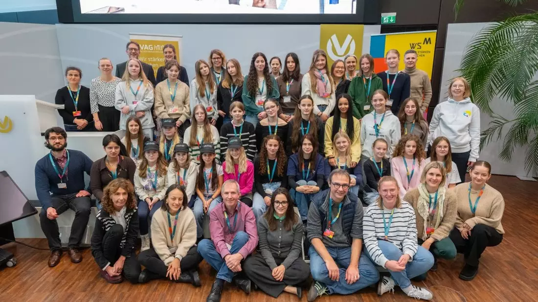 Dritte Projektrunde von WSM für hessische Schulen in Marburg gestartet / DVAG setzt sich erneut für Chancengleichheit von jungen Frauen ein - Bild: presseportal.de