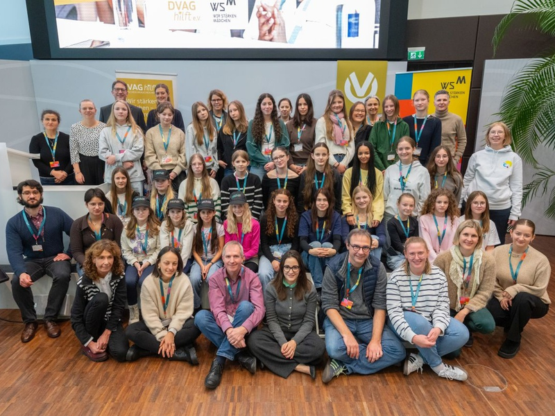 Dritte Projektrunde von WSM für hessische Schulen in Marburg gestartet / DVAG setzt sich erneut für Chancengleichheit von jungen Frauen ein - Foto: presseportal.de