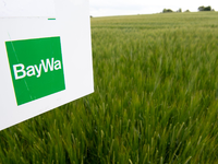 Die Baywa ist der größte deutsche Agrarhändler. Wegen Schulden in Milliardenhöhe steht dem Konzern eine jahrelange schmerzliche Sanierung bevor. - Foto: Fabian Sommer/dpa